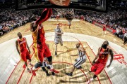 开云网页版-《FIFA》电竞世界杯与《NBA 2K》联赛的体育电竞之争，fifa电子竞技世界杯